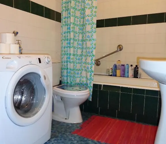 Taurus بيت شباب