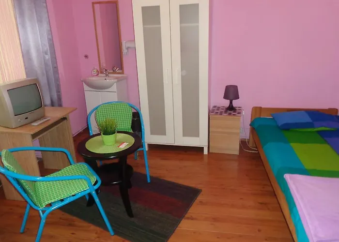 Taurus بيت شباب كراكوفيا