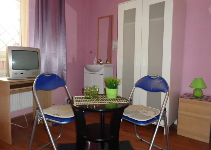 Taurus بيت شباب *