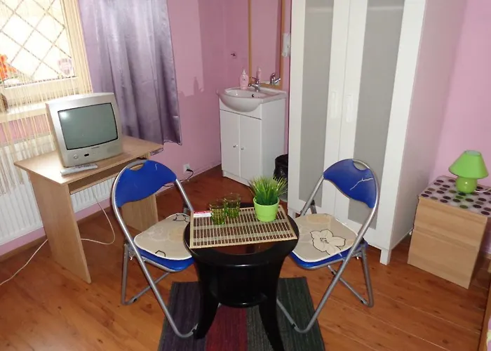 Taurus بيت شباب